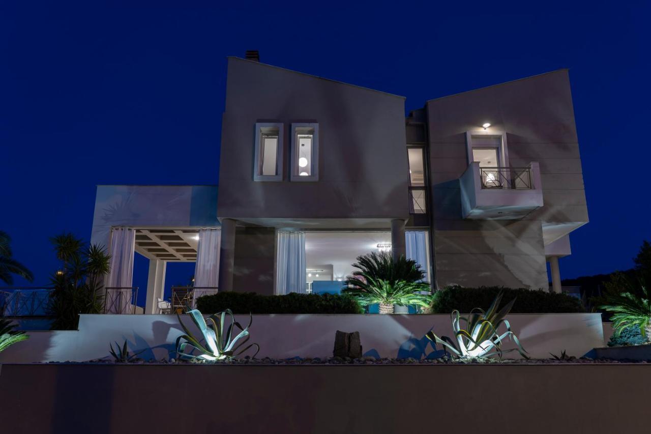Villa Luminous Nea Iraklitsa Εξωτερικό φωτογραφία